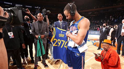 30 Fun Facts on Stephen Curry's 3.